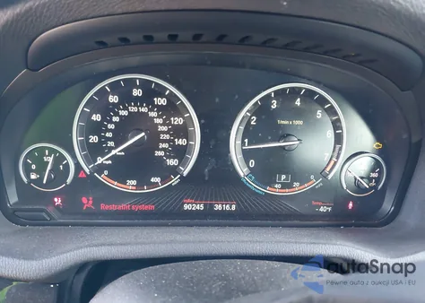 2014 BMW X3 xDrive28I z USA, uszkodzony, nr VIN 5UXWX9C54E0D25941